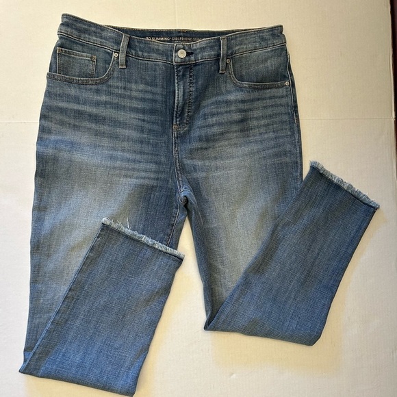 Chicos So Slimming Ankle Frayed-Hem Girlfriend Jeans Sz-12R (Chicos-2R) A15 - Picture 3 of 13